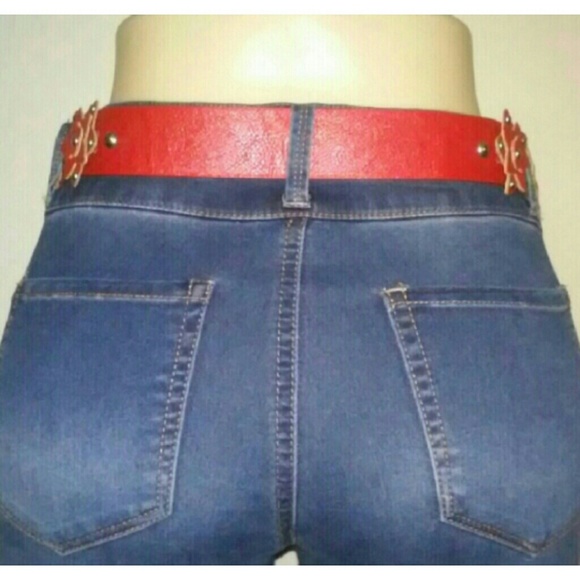 Red Studded Flower Belt - Picture 3 of 3